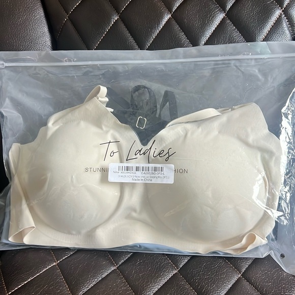 DEANGELMON V Neck Bralettes Padded Seamless Adjustable Straps Bra - Picture 2 of 2